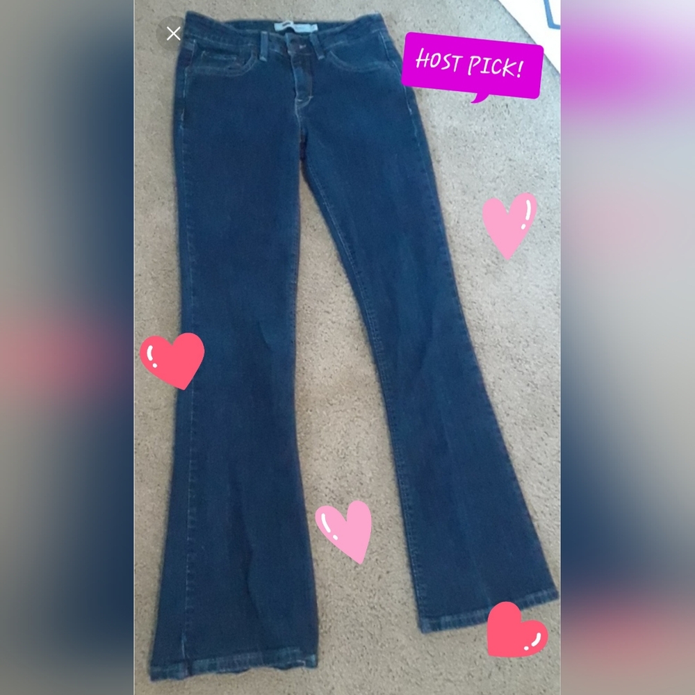 💕HP💕Levis Boot Cut‎ Blue Jeans